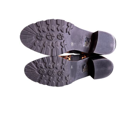 Crown Vintage May Cow Hair Leopard Cheetah Chunky Heel Pull on Bootie Sz 10 - Picture 5 of 8